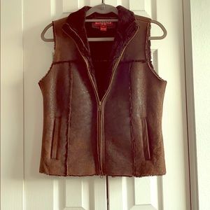 Sundance leather vest size small